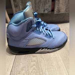 AIR JORDAN 5 RETRO SE 'UNC' MEN SIZE 8.5